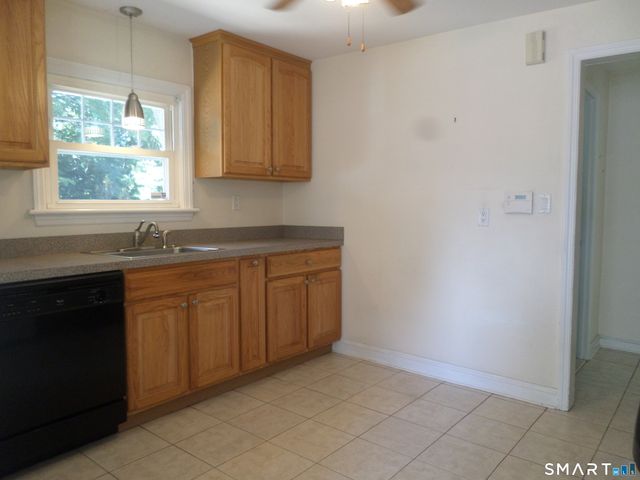 200 Highland Avenue, Hamden, CT 06518