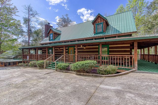 1515 Bluff Ridge Rd, Sevierville, TN 37876
