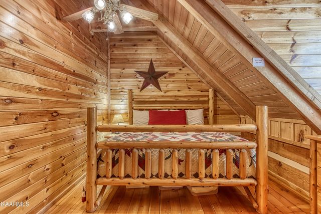1515 Bluff Ridge Rd, Sevierville, TN 37876