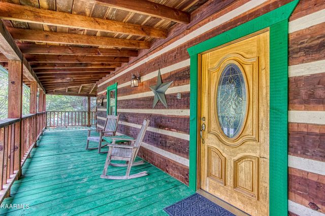 1515 Bluff Ridge Rd, Sevierville, TN 37876