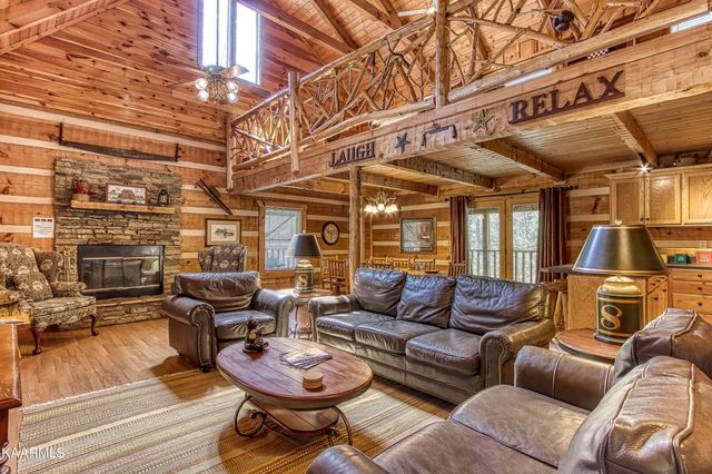 1515 Bluff Ridge Rd, Sevierville, TN 37876