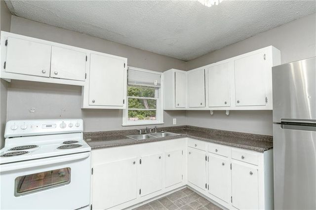 100 Esplanade Avenue, Mobile, AL 36606