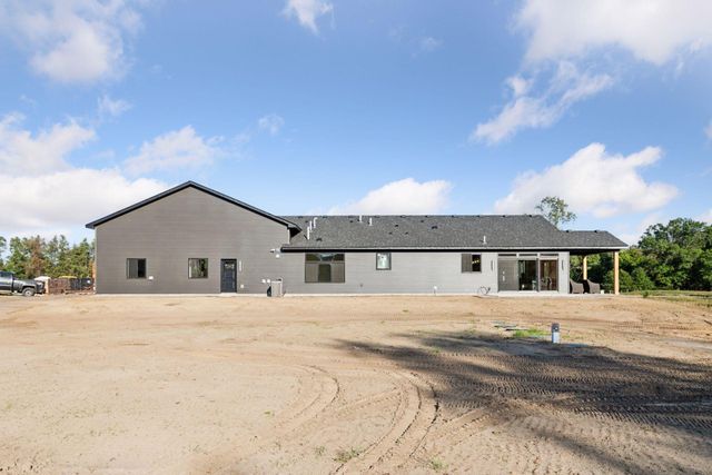 21800 Luan Drive NE, East Bethel, MN 55011
