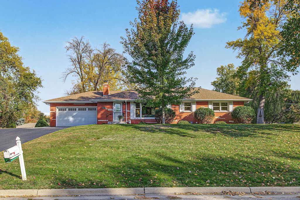 12814 27th Avenue N, Plymouth, MN 55441 — exterior