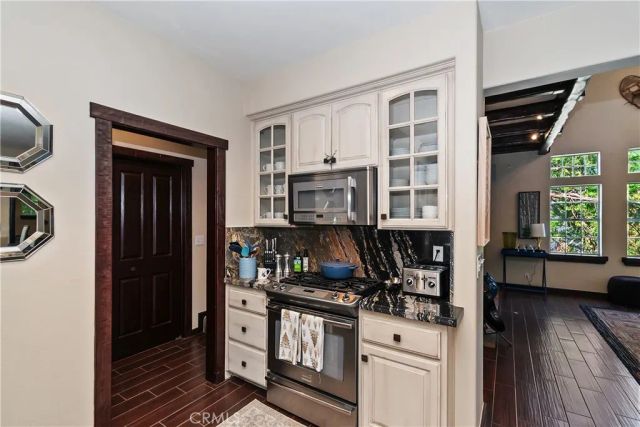 244 Corona Circle, Lake Arrowhead, CA 92352