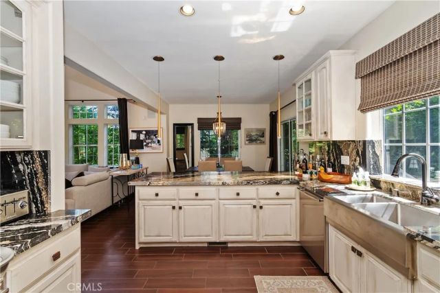 244 Corona Circle, Lake Arrowhead, CA 92352