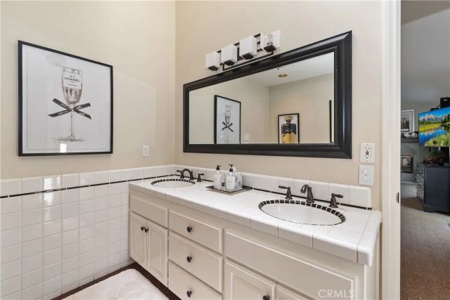 244 Corona Circle, Lake Arrowhead, CA 92352