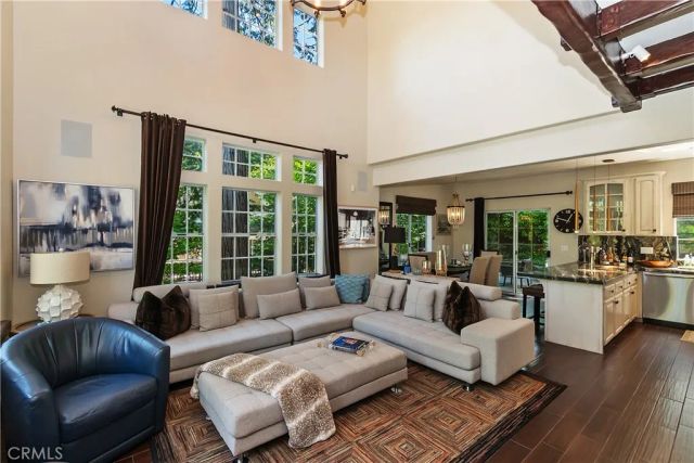 244 Corona Circle, Lake Arrowhead, CA 92352