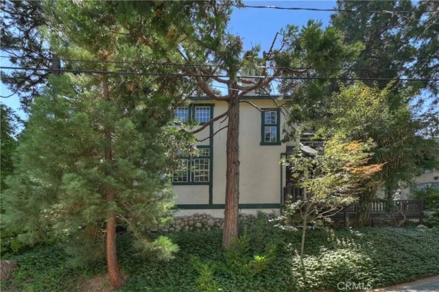 244 Corona Circle, Lake Arrowhead, CA 92352