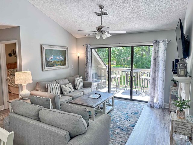 145 Hartland Dr Apt 4E, Myrtle Beach, SC 29572