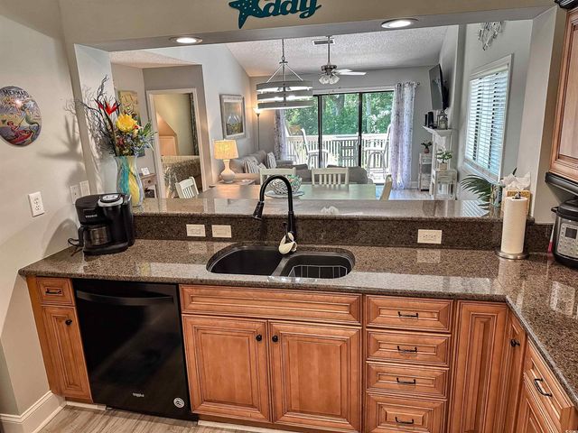 145 Hartland Dr Apt 4E, Myrtle Beach, SC 29572