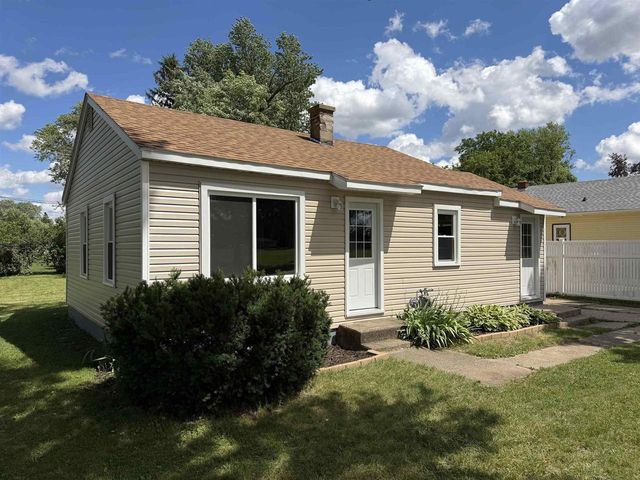 2133 Adel Street, Janesville, WI 53546