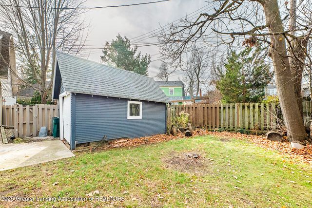 425 N Jenison Avenue, Lansing, MI 48915