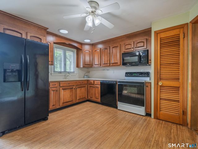 71 Crestwood Trail, East Hartford, CT 06118