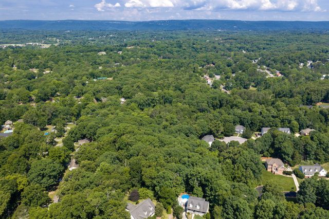 8801 College Station Lane, Soddy Daisy, TN 37379