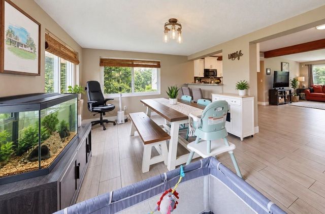717 W DEER LAKE DRIVE, Lutz, FL 33548