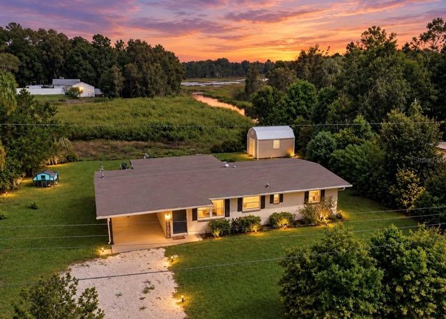 717 W DEER LAKE DRIVE, Lutz, FL 33548