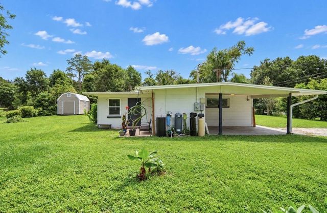 717 W DEER LAKE DRIVE, Lutz, FL 33548