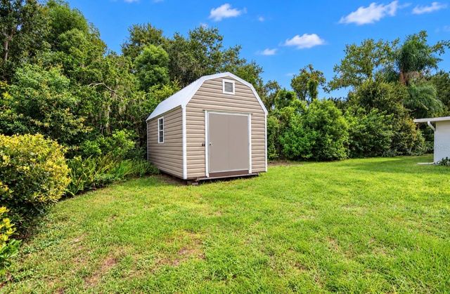 717 W DEER LAKE DRIVE, Lutz, FL 33548
