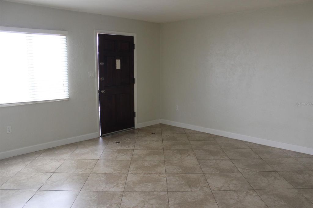 Image 3 of property listing at 102 S PENINSULA DRIVE 207, Daytona Beach, FL 32118