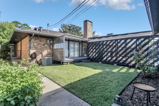 7428 Walling Lane, Dallas, TX 75231