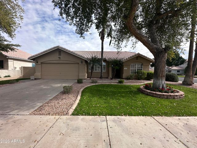 1373 N Roadrunner Drive, Gilbert, AZ 85234