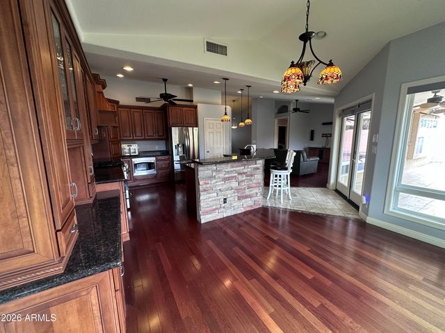 1373 N Roadrunner Drive, Gilbert, AZ 85234