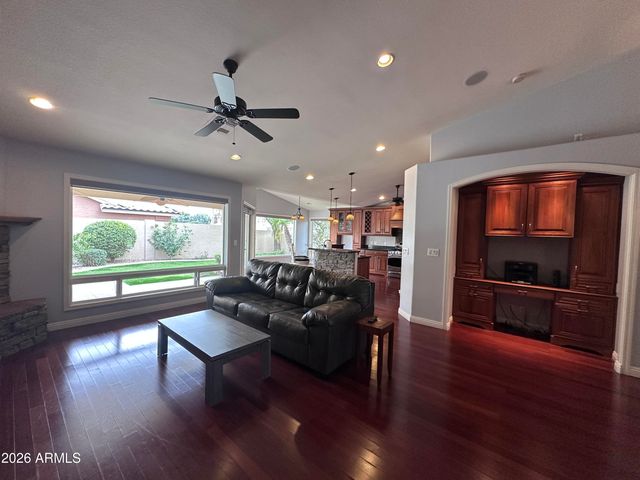 1373 N Roadrunner Drive, Gilbert, AZ 85234