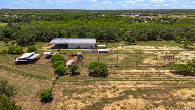 11224 Atkins Road, Atascosa, TX 78002