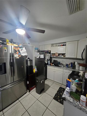 5709 Lincoln St, Hollywood, FL 33021