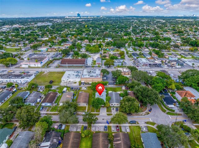 5709 Lincoln St, Hollywood, FL 33021