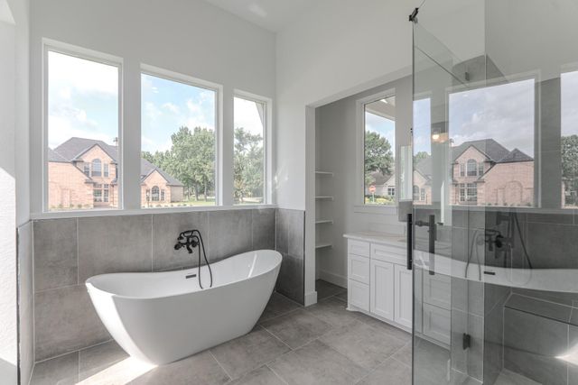 624 Edgewood, Montgomery, TX 77356