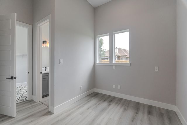 624 Edgewood, Montgomery, TX 77356