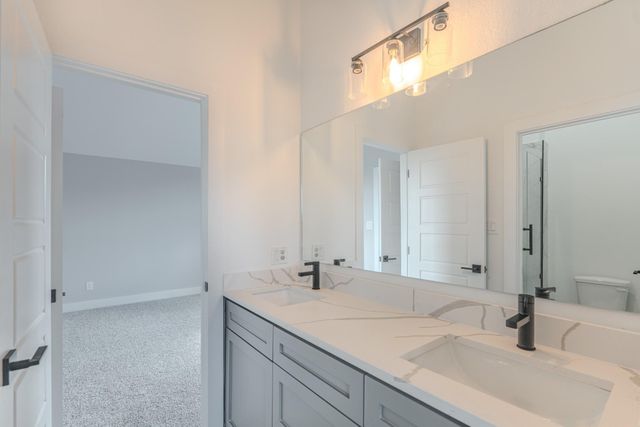 624 Edgewood, Montgomery, TX 77356