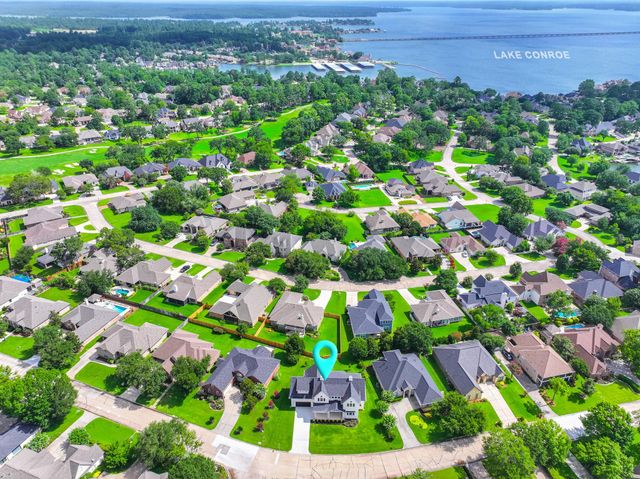 624 Edgewood, Montgomery, TX 77356