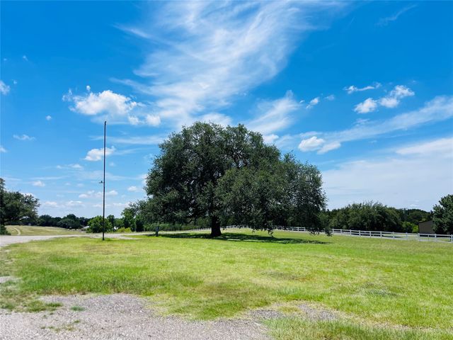 125 Patriot Drive, Whitney, TX 76692