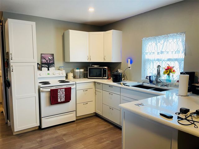 125 Patriot Drive, Whitney, TX 76692