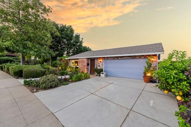 3615 Country Club Drive, Redwood City, CA 94061