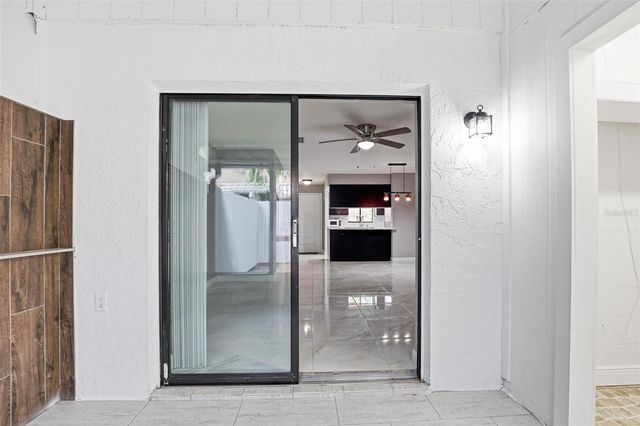 3919 PINE LIMB COURT, Tampa, FL 33614