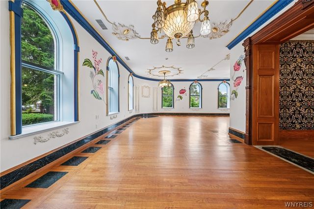 280 Pine Ridge Road, Cheektowaga, NY 14225