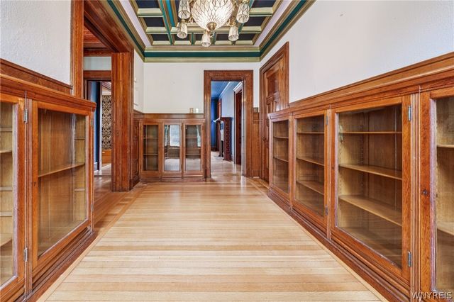 280 Pine Ridge Road, Cheektowaga, NY 14225