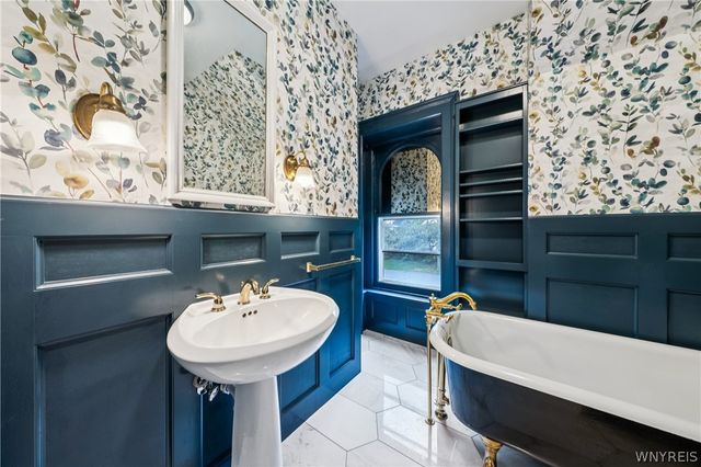 280 Pine Ridge Road, Cheektowaga, NY 14225