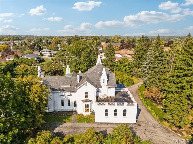 280 Pine Ridge Road, Cheektowaga, NY 14225