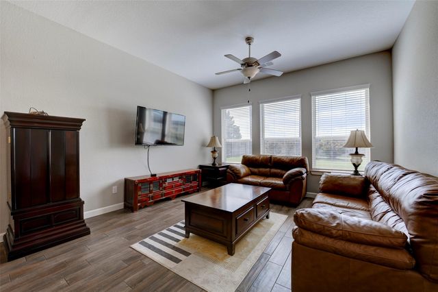 2803 Blue Mist Bend, Brookshire, TX 77423