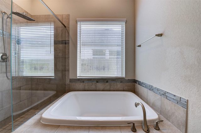 2803 Blue Mist Bend, Brookshire, TX 77423