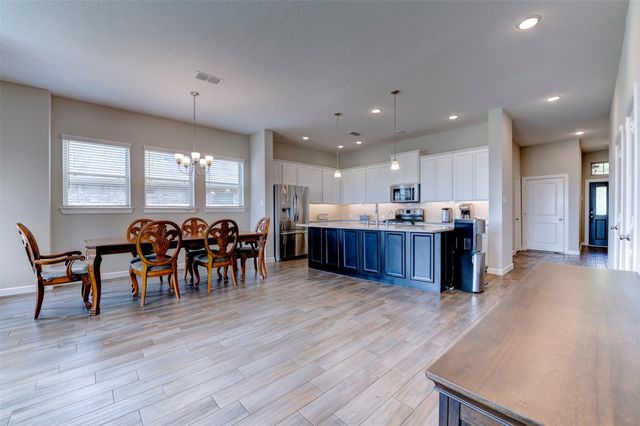2803 Blue Mist Bend, Brookshire, TX 77423