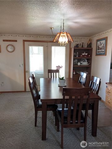 20868 SE RD 2, Warden, WA 98857