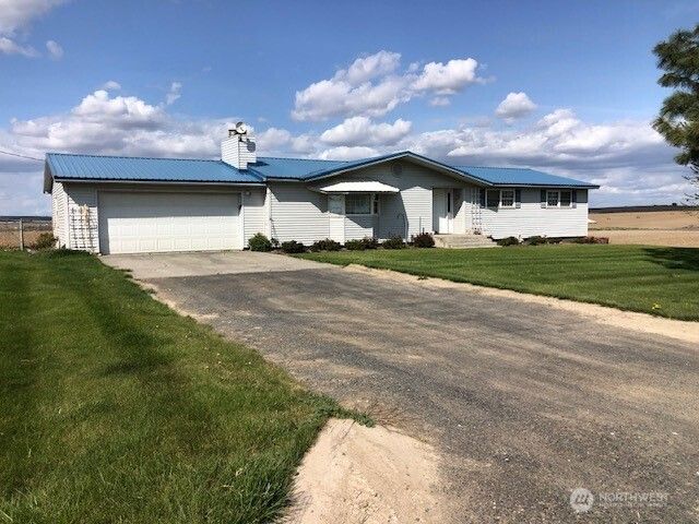 20868 SE RD 2, Warden, WA 98857