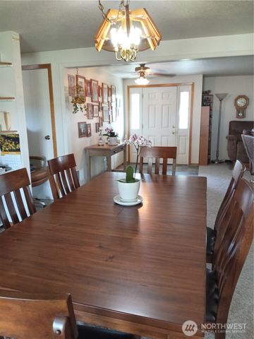 20868 SE RD 2, Warden, WA 98857