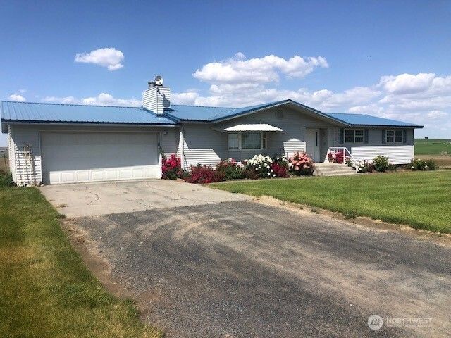 20868 SE RD 2, Warden, WA 98857